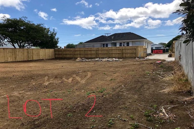 Photo of property in 124 Seaview Road, Westown, New Plymouth, 4310