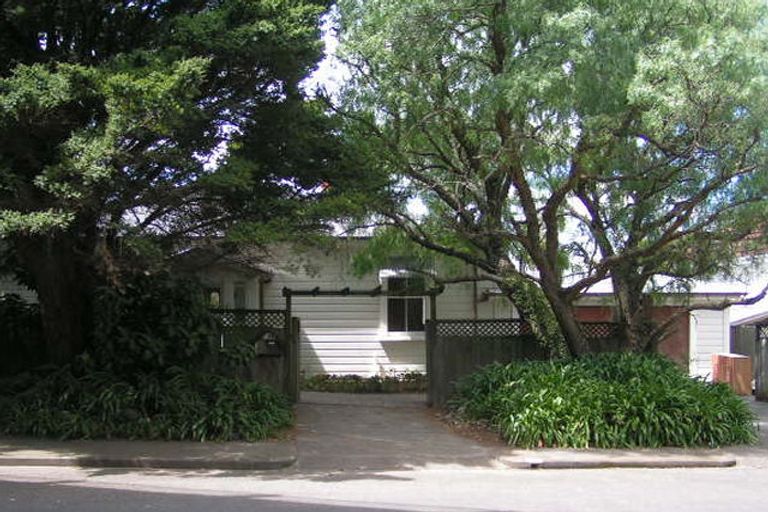 Photo of property in 3 Princes Street, Northcote Point, Auckland, 0627