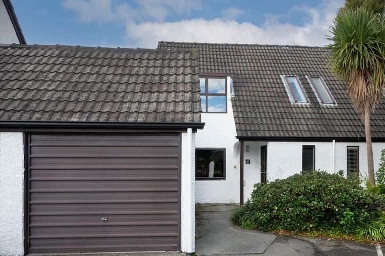 Photo of property in 41 Manuka Street, Hokowhitu, Palmerston North, 4410