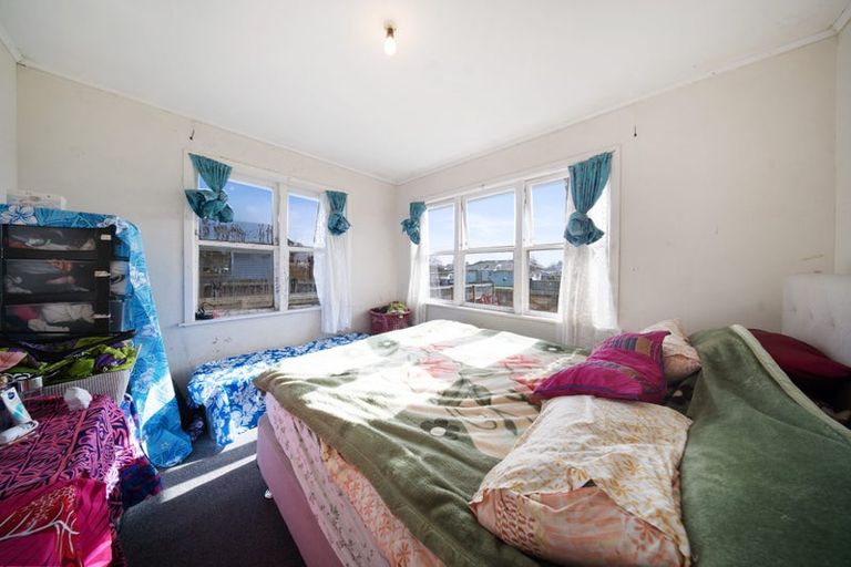 Photo of property in 22 Lyncroft Street, Mangere East, Auckland, 2024