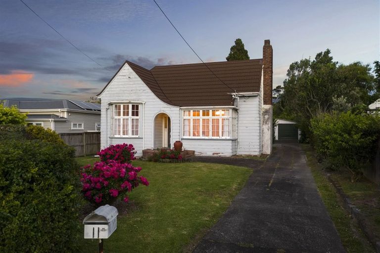Photo of property in 11 Rugby Road, Birkenhead, Auckland, 0626