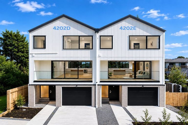 Photo of property in 4202d Great North Road, Glendene, Auckland, 0602