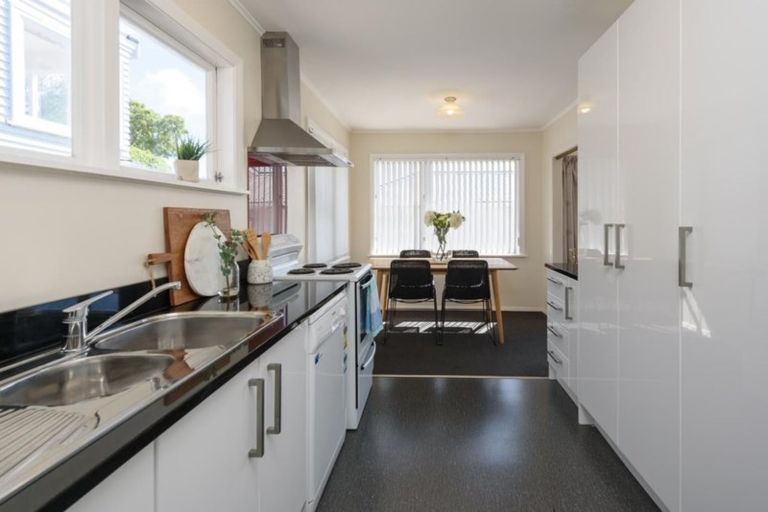 Photo of property in 40 Kipling Street, Johnsonville, Wellington, 6037