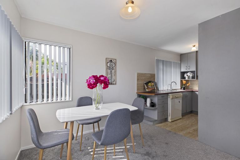 Photo of property in 1/67 Charntay Avenue, Clover Park, Auckland, 2019