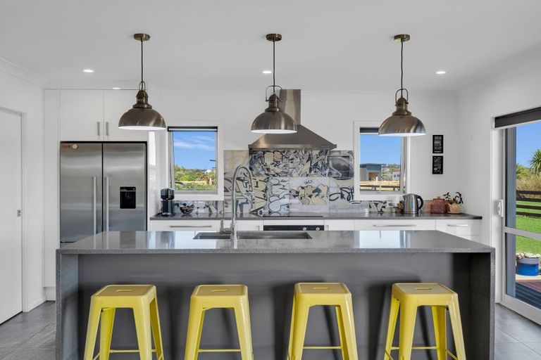 Photo of property in 3 Carex Grove, Foxton Beach, Foxton, 4815