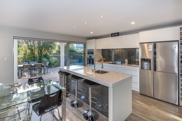 Photo of property in 1 Paikea Place, Somerfield, Christchurch, 8024