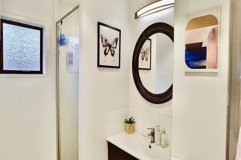 Photo of property in 7 Zenith Place, Conifer Grove, Takanini, 2112