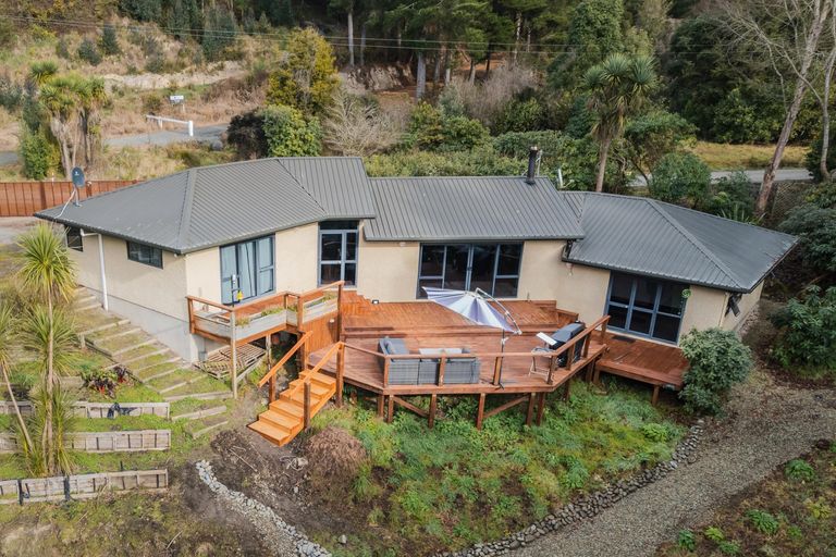 Photo of property in 15 Reid Road, Herbert, Oamaru, 9495