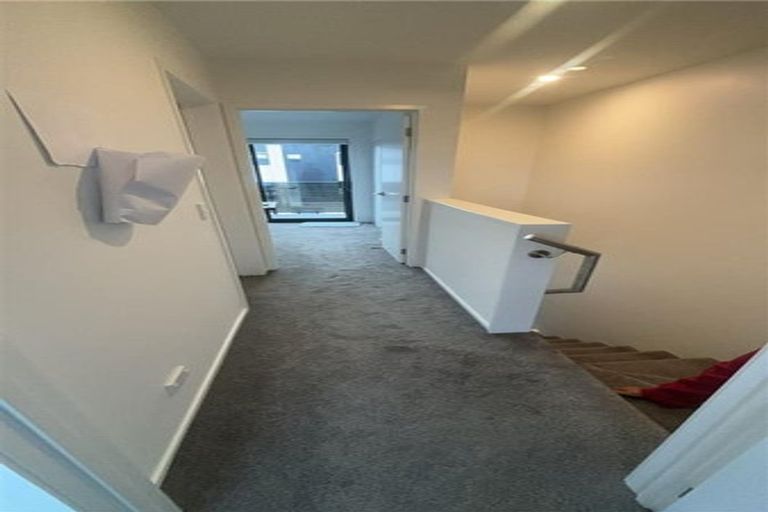 Photo of property in 4/61 Matipo Road, Te Atatu Peninsula, Auckland, 0610