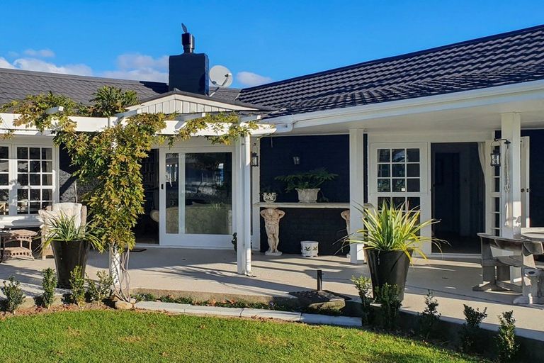 Photo of property in 25 Walnut Grove, Omokoroa, 3114