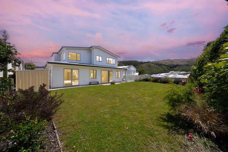 Photo of property in 5 Crompton Avenue, Churton Park, Wellington, 6037