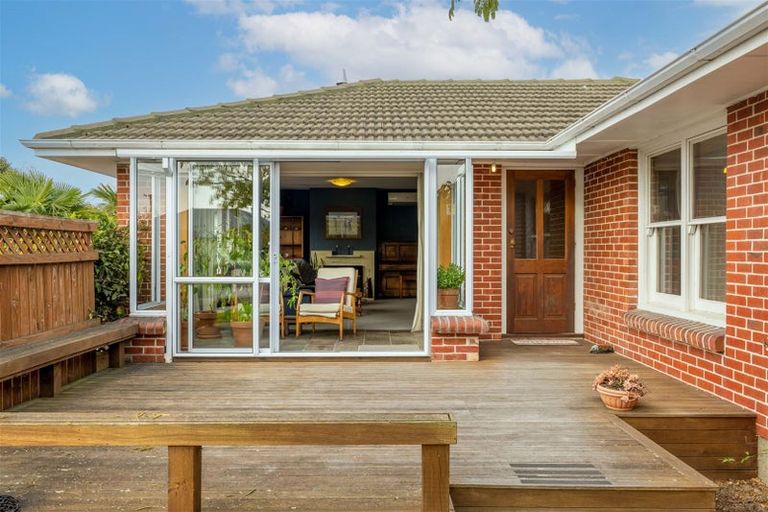 Photo of property in 8 Torquay Place, Bryndwr, Christchurch, 8053