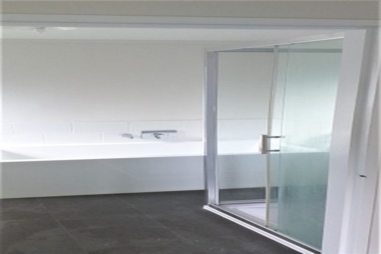 Photo of property in 37 Lynmouth Avenue, Karori, Wellington, 6012