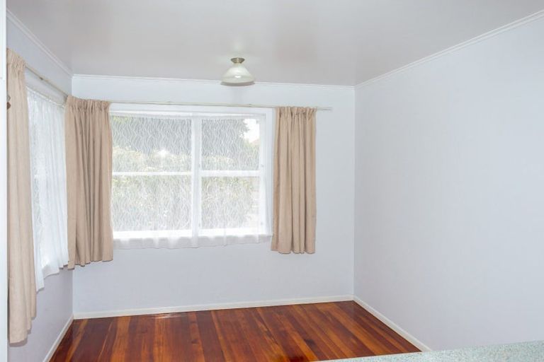 Photo of property in 19 Great North Road, Saint Johns Hill, Whanganui, 4501