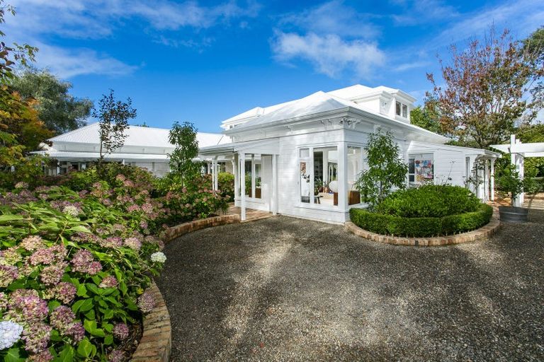 Photo of property in 49b Roland Road, Greenhithe, Auckland, 0632