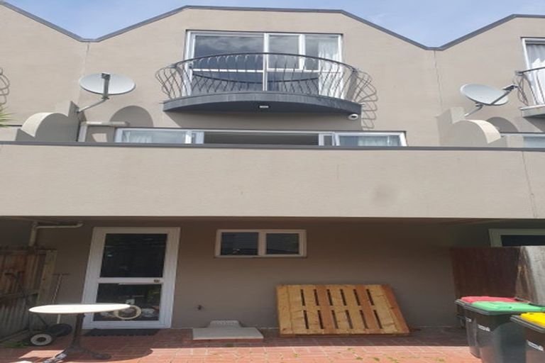 Photo of property in 2/102 Wainui Street, Riccarton, Christchurch, 8041