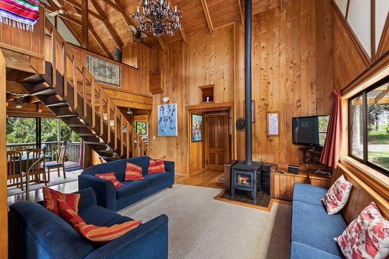 Photo of property in 997 Woodcocks Road, Kaipara Flats, Warkworth, 0981