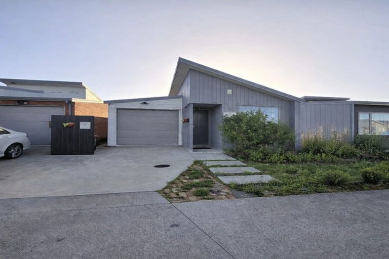 Photo of property in 19 Fredrick Hanson Road, Papakura, 2110