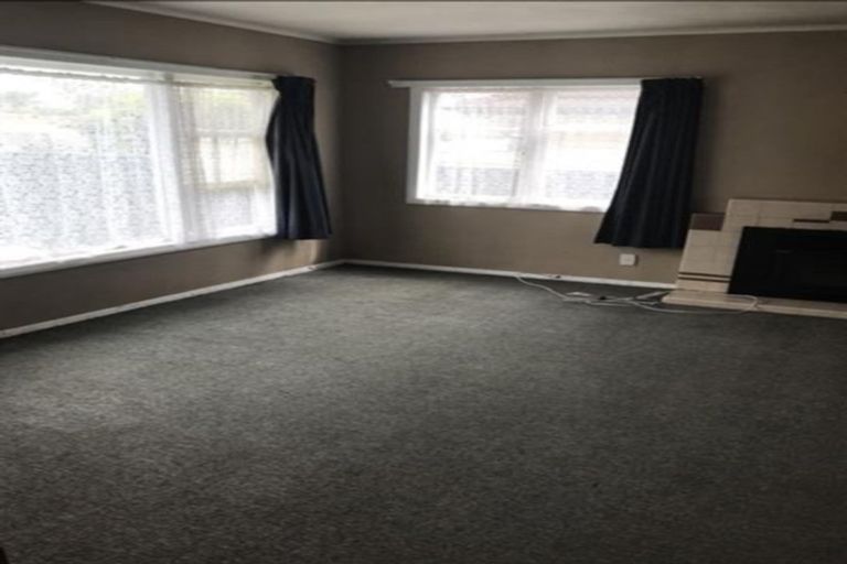 Photo of property in 27 Harwood Crescent, Otara, Auckland, 2023