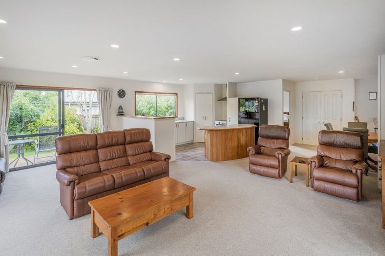 Photo of property in 17 Seascape Avenue, Whitianga, 3510
