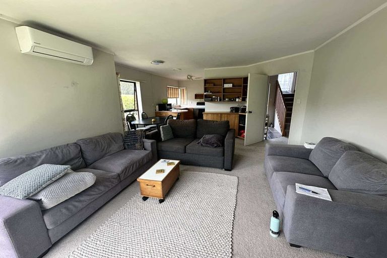 Photo of property in 1/9 Mana Esplanade, Paremata, Porirua, 5026