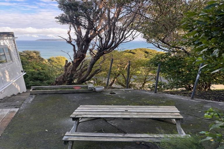Photo of property in 112 Motuhara Road, Plimmerton, Porirua, 5026