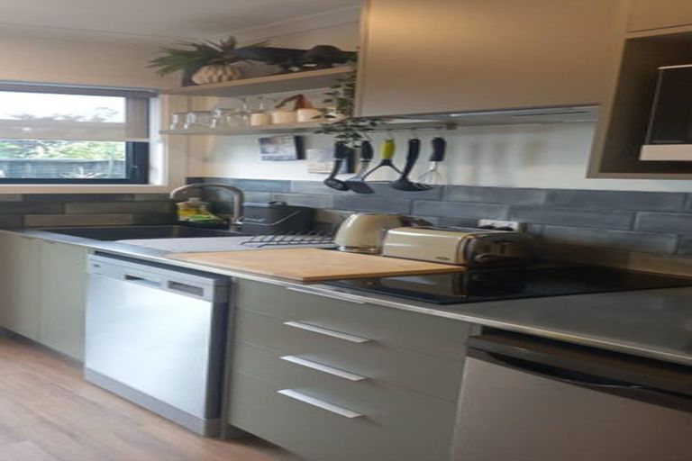 Photo of property in 40 Mcmaster Street, Greytown, 5712