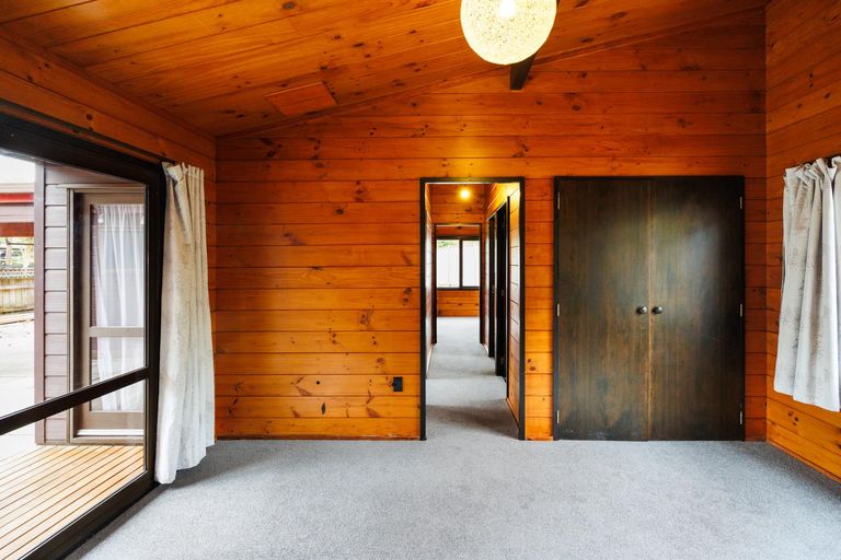 Photo of property in 5 Fernwood Place, Fitzherbert, Palmerston North, 4410