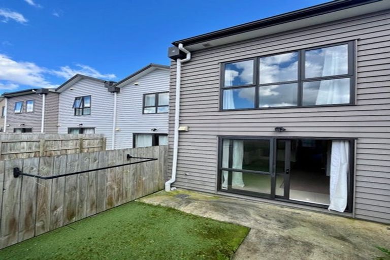 Photo of property in 5/5 Wallson Crescent, Wiri, Auckland, 2104