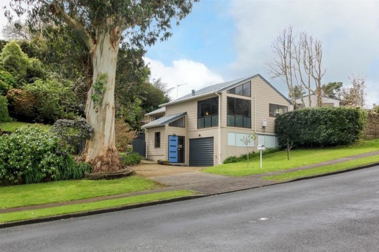 Photo of property in 121 Poplar Grove, Whalers Gate, New Plymouth, 4310