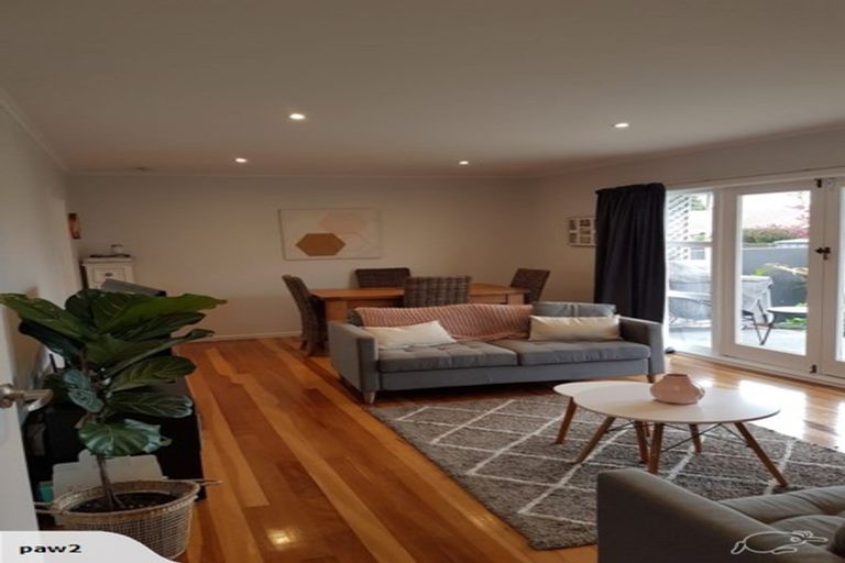 Photo of property in 1/104 Beach Road, Pahurehure, Papakura, 2113