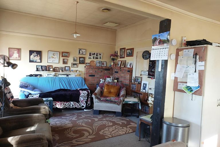 Photo of property in 5 Edward Street, Waimate, 7924