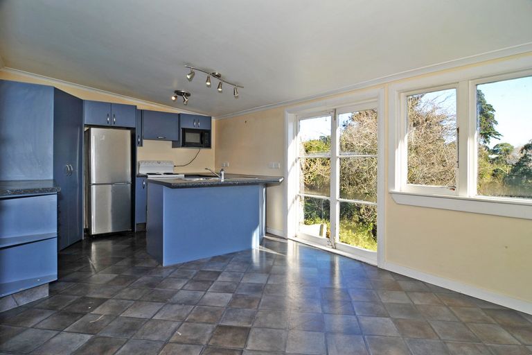 Photo of property in 11 Owen Street, Green Island, Dunedin, 9018