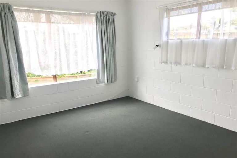 Photo of property in 8/762 Beach Road, Browns Bay, Auckland, 0630