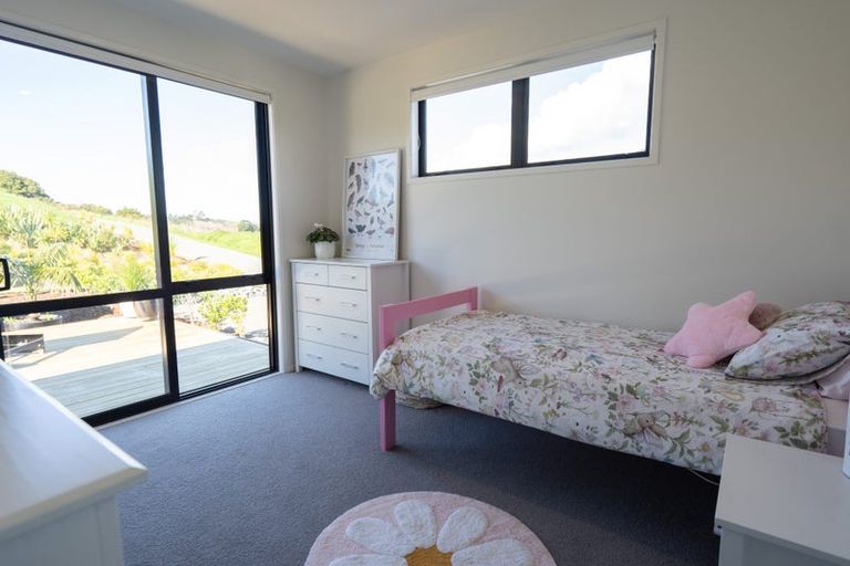 Photo of property in 56 Houkura Way, Hakaru, 0573