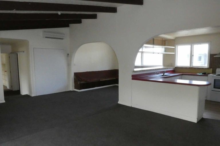 Photo of property in 8 Clonbern Place, Upper Riccarton, Christchurch, 8041