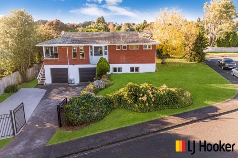 Photo of property in 4 Polandson Place, Opaheke, Papakura, 2113