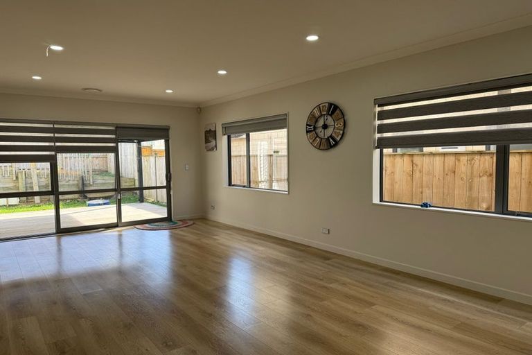 Photo of property in 10 Morepork Street, Flat Bush, Auckland, 2019