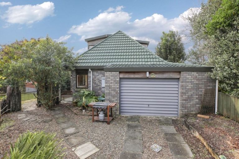 Photo of property in 128 Newcastle Road, Dinsdale, Hamilton, 3204