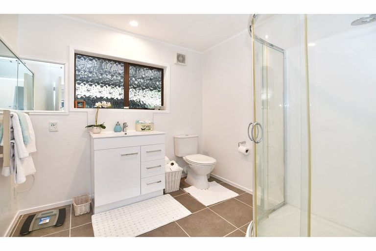 Photo of property in 28 Puhoi Road, Puhoi, Warkworth, 0994