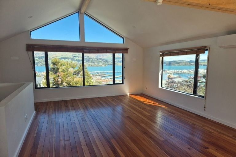 Photo of property in 17a Cornwall Road, Lyttelton, 8082