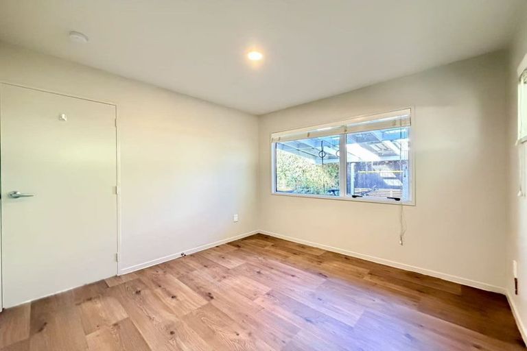 Photo of property in 13a King Richard Place, Browns Bay, Auckland, 0630