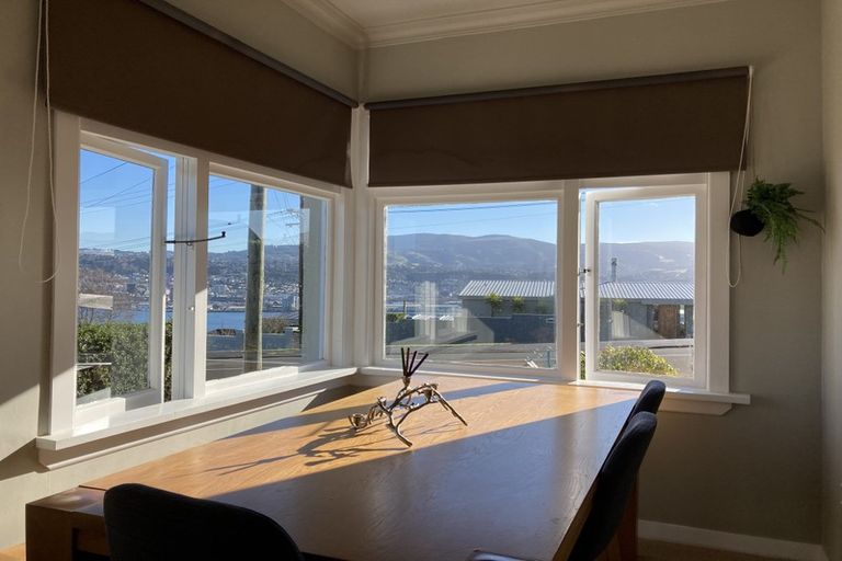 Photo of property in 118 Larnach Road, Vauxhall, Dunedin, 9013