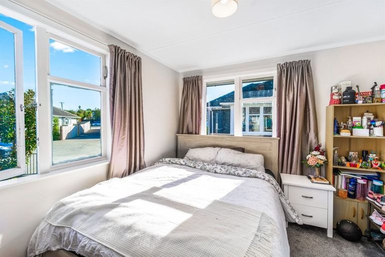 Photo of property in 921c Whangaparaoa Road, Manly, Whangaparaoa, 0930
