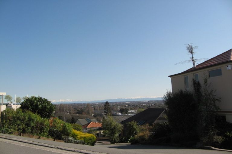 Photo of property in 25a Overdale Drive, Cashmere, Christchurch, 8022