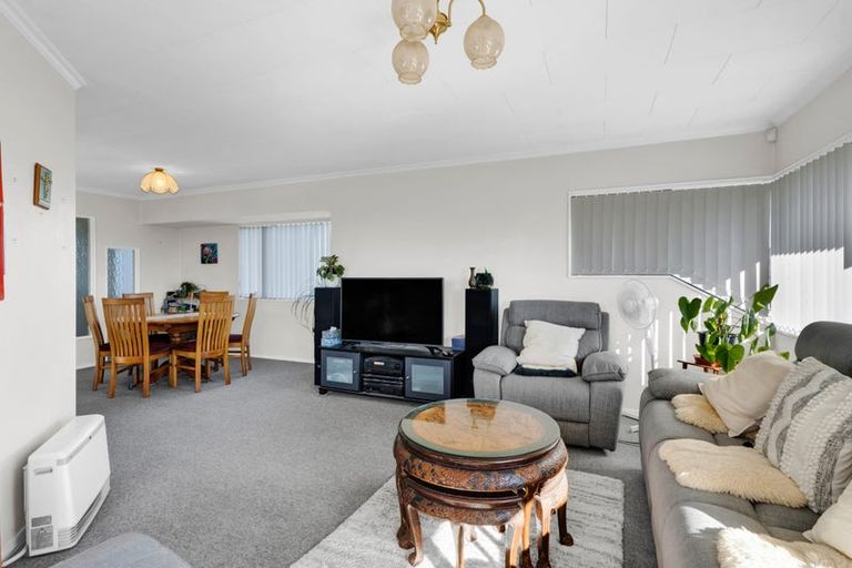 Photo of property in 15b Jade Place, Bell Block, New Plymouth, 4312