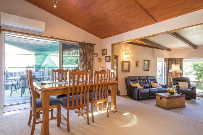 Photo of property in 17 Inverness Crescent, Arrowtown, 9302