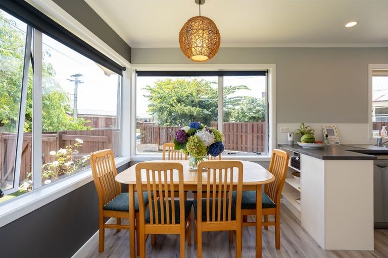 Photo of property in 21 Larnach Street, St Andrews, Hamilton, 3200