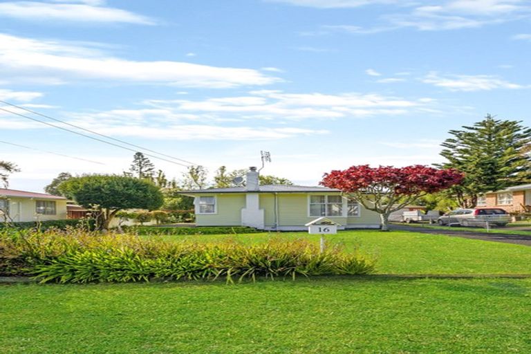 Photo of property in 16 Eden Street, Mangere East, Auckland, 2024