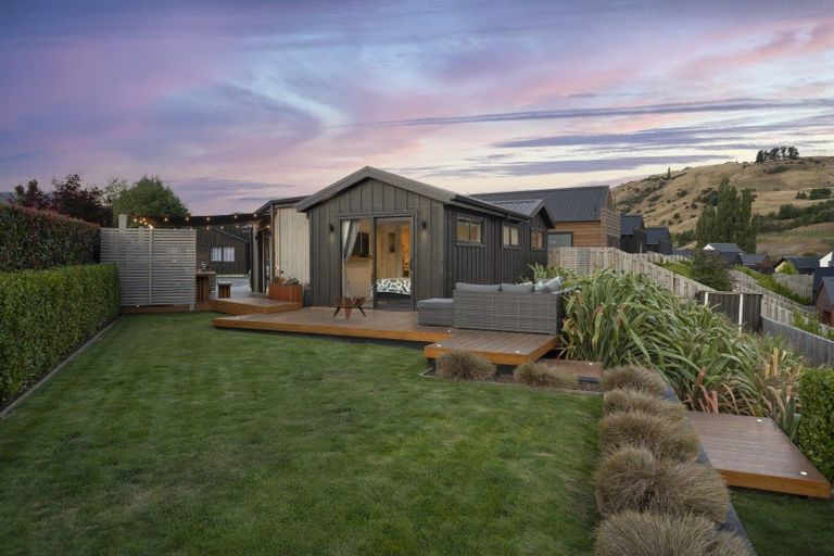 Photo of property in 9 Clover Lane, Lake Hayes, Queenstown, 9304